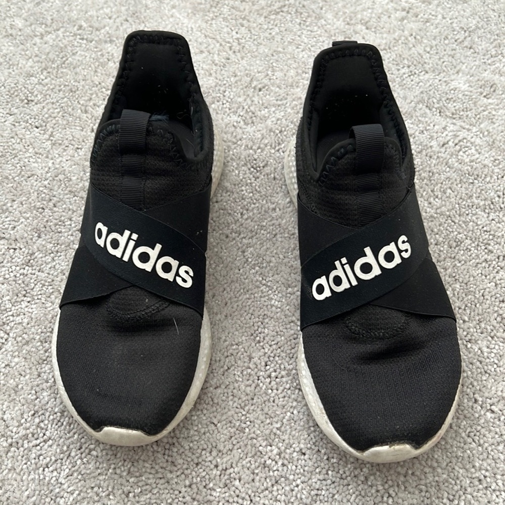 Adidas Tennis Shoes
